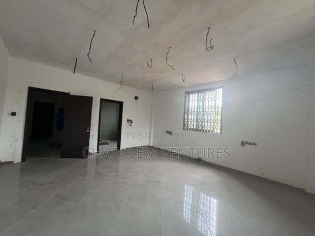 11bdrm House in Charclem Ventures Adjiriganor for sale · Photo 8