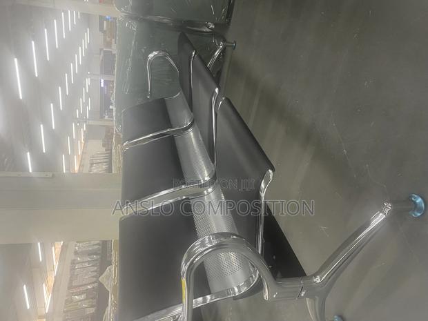 Visitors Waiting Benches · Photo 2