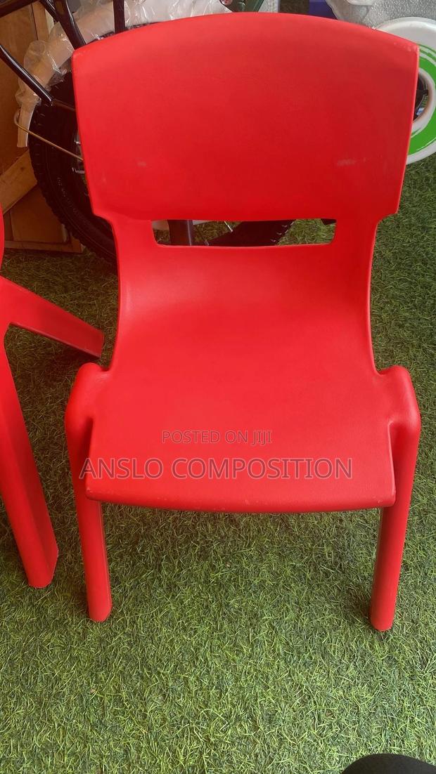Kids Portable Learning Plastic Chairs · Photo 2