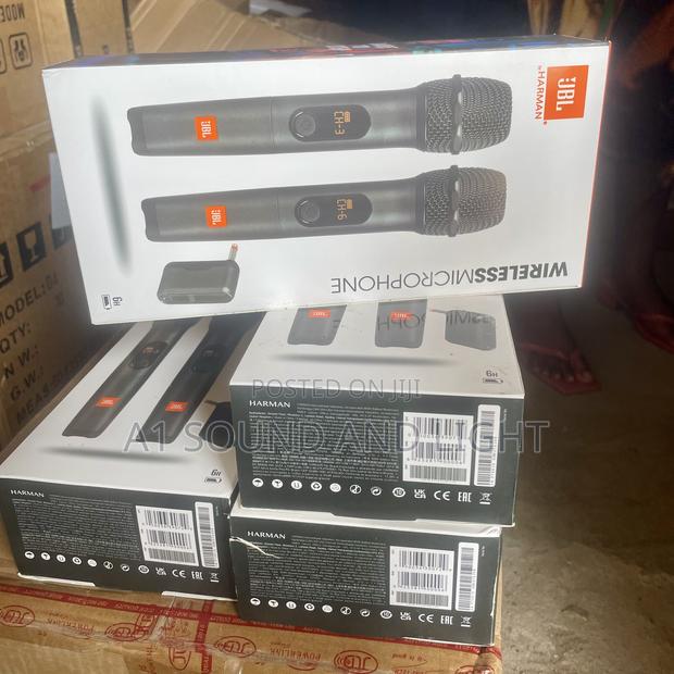 JBL Wireless Two Microphone With Dual-Channel Receiver · Photo 4