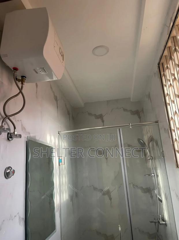 4bdrm Duplex in Oyarifa for sale · Photo 5