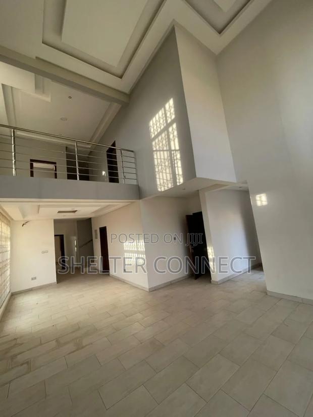 4bdrm Duplex in Oyarifa for sale · Photo 6