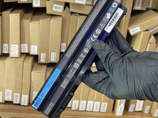E6420 T54fj Laptop Battery for Dell Latitude E5420 E5530 · Photo 2