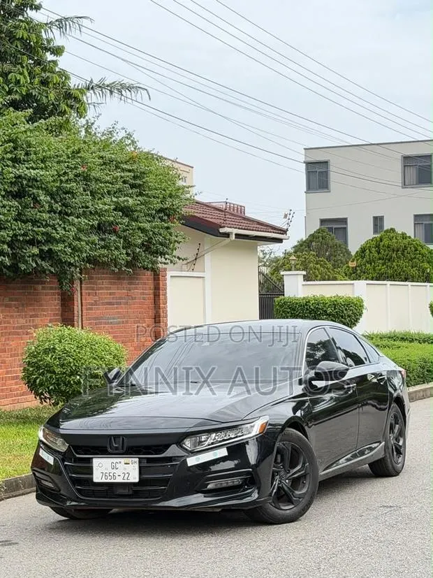Honda Accord Sport (1.5L 4cyl Turbo CVT) 2019 Black · Photo 1
