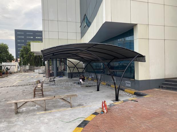 Y Carport for All Vehicles · Photo 1