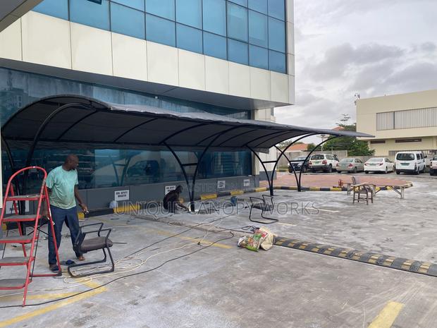 Y Carport for All Vehicles · Photo 3