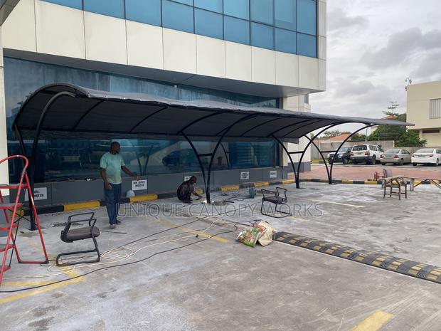 Y Carport for All Vehicles · Photo 2