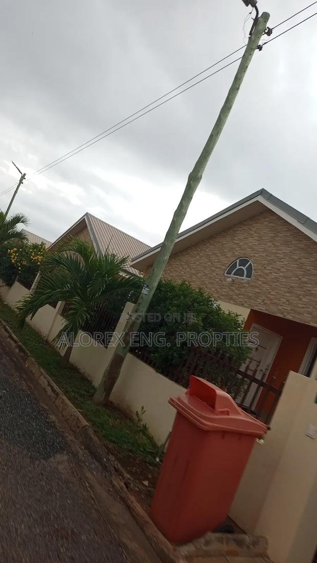 3bdrm House in Alorex Eng, Oyarifa for rent · Photo 3