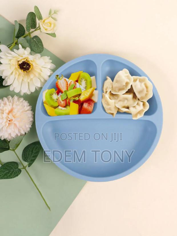 3pcs Baby Silicone Dining Plates · Photo 2