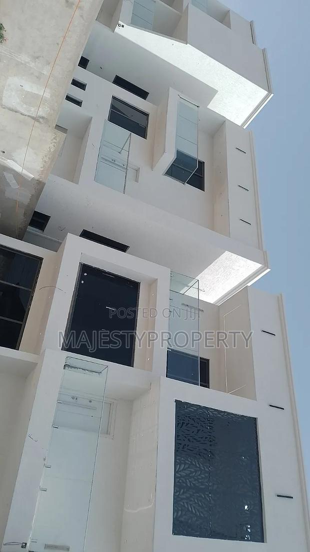 Newly Built 5bedrooms Self-Compound for Sale at Adiriganor · Photo 3