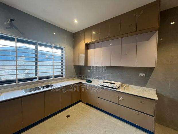 4 Bedrooms Story House for Sale at Spintex Near HFC Estate · Photo 3