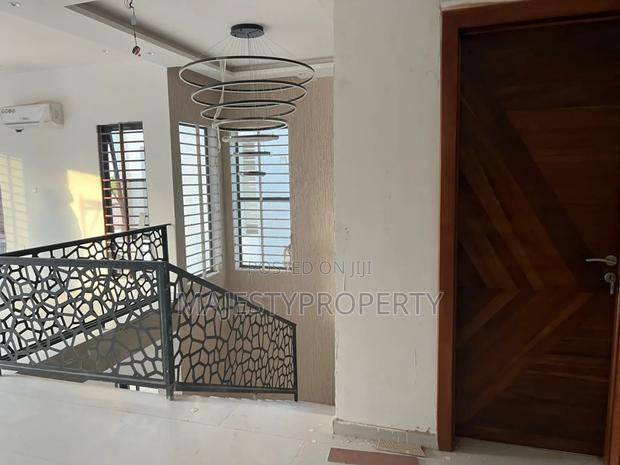 4 Bedrooms Story House for Sale at Spintex Near HFC Estate · Photo 5