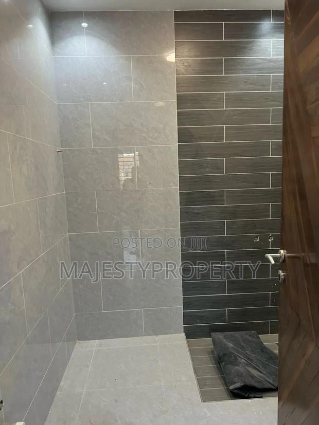 4 Bedrooms Story House for Sale at Spintex Near HFC Estate · Photo 6