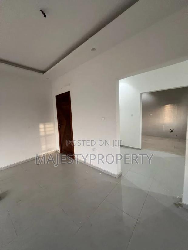 4 Bedrooms Story House for Sale at Spintex Near HFC Estate · Photo 7