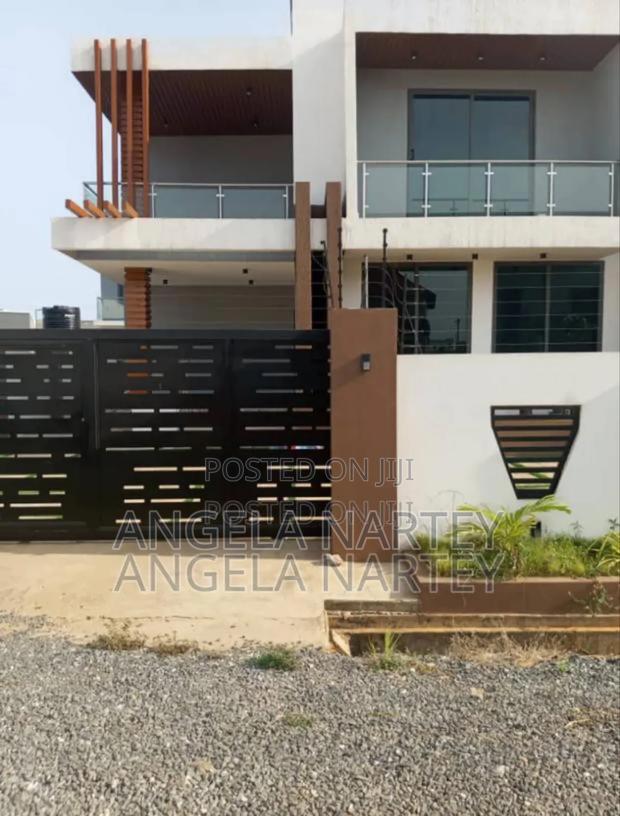 4bdrm House in Sakumono Estates for sale · Photo 6