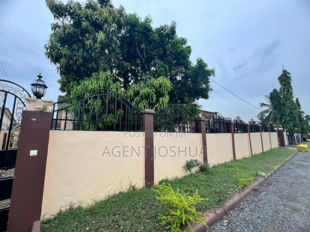 5bdrm House in Manet Court Estate, Spintex for rent · Photo 7