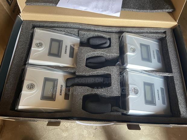Shure Am401 Unidirectional Wireless Conference Microphones [4 Set] · Photo 4