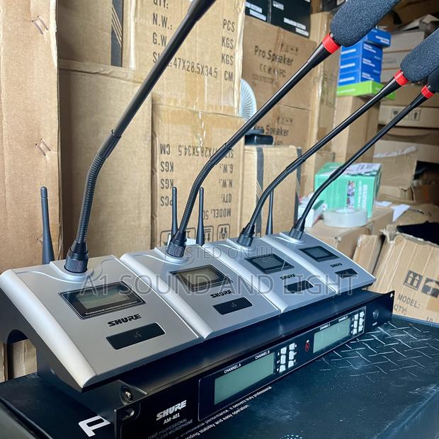 Shure Am401 Unidirectional Wireless Conference Microphones [4 Set] · Photo 1