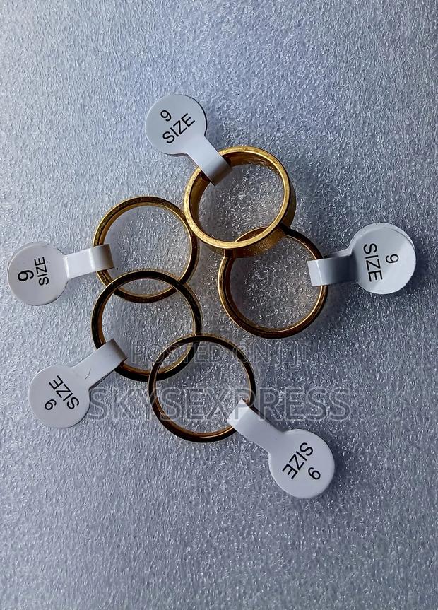 Gold Stainless Steel Rings · Photo 4