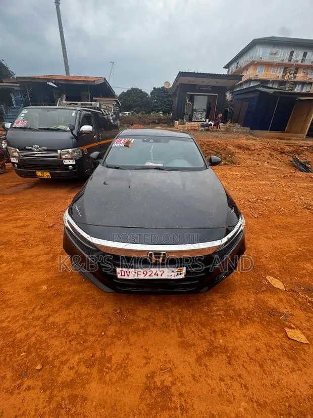 Honda Accord Sport (2.0L 4cyl Turbo 10A) 2019 Black · Photo 1