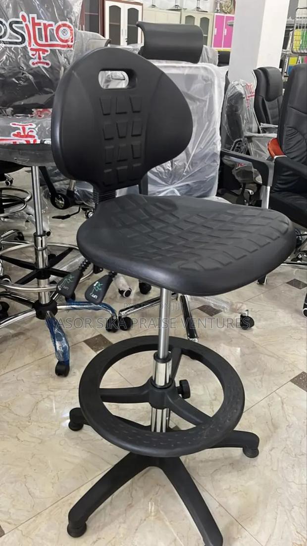 Office Counter Chair · Photo 1