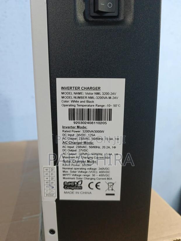 3200va 3000w 24v 80a MPPT Hybrid Solar Inverter · Photo 2