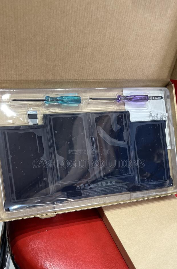 Macbook Batteries For All Models · Photo 4