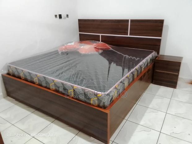 Queen Size Bed Frame With One Side Cabinet · Photo 1
