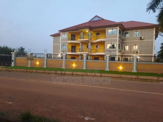 3bdrm Apartment in Bruce Villa, Frafraha for rent · Photo 1