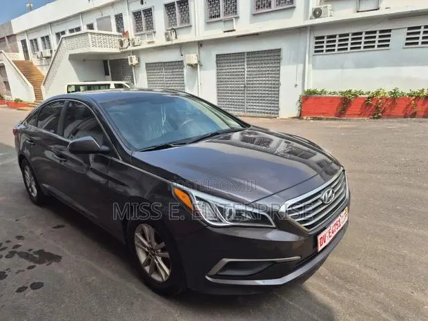 Hyundai Sonata ECO Sedan FWD (1.6L 4cyl 7A) 2017 Brown · Photo 1
