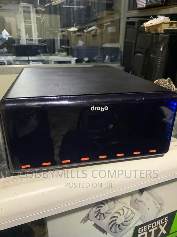 4tb Drobo 8-Bay NAS Network Storage Disk Station · Photo 1