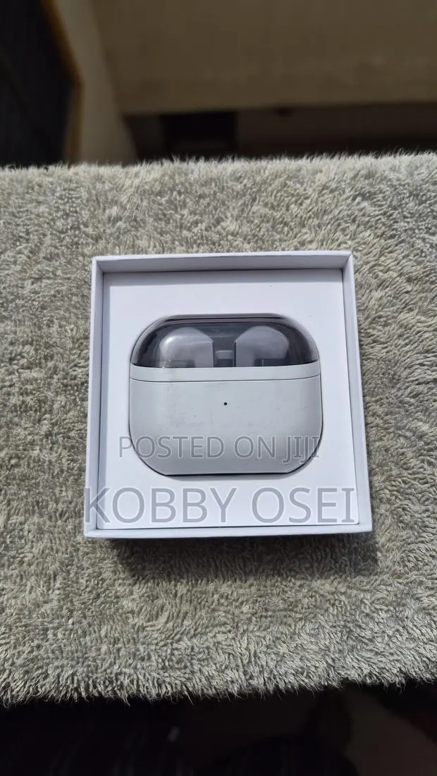 Samsung Galaxy Buds 3 FE · Photo 1