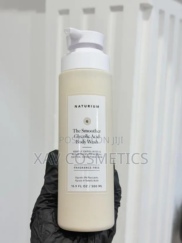 Naturium the Smoother Glycolic Acid Exfoliating Body Wash · Photo 1