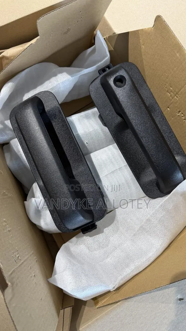 Outside Door Handle Set (4PCS), Compatible With 2015-2020 Ford F-150 · Photo 1