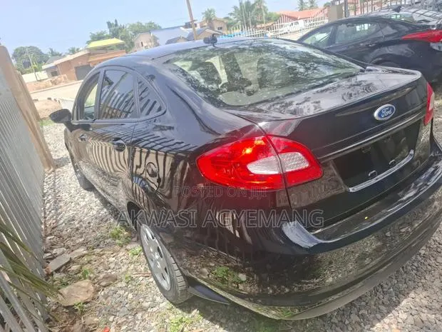 Ford Fiesta S 2011 Black · Photo 8
