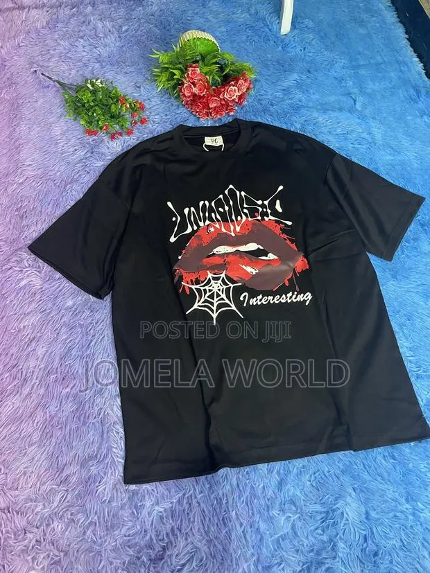 Cotton T-Shirt · Photo 2