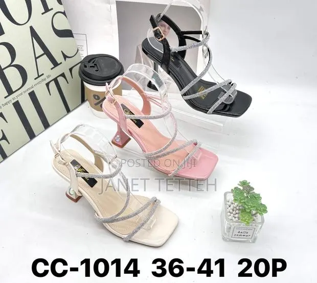 Sandals Heel · Photo 1