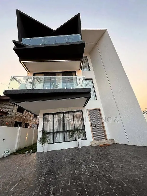 Furnished 4bdrm House in Testimonial Building, Ability for sale
