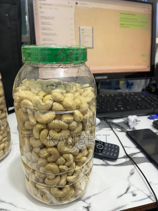 Cashew Nut (Raw And Processed) · Photo 1