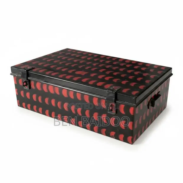 Student Trunk · Photo 1