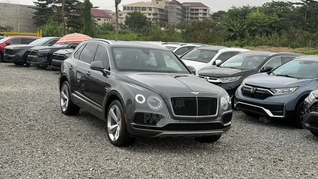 Bentley Bentayga V8 AWD 2020 Gray · Photo 1