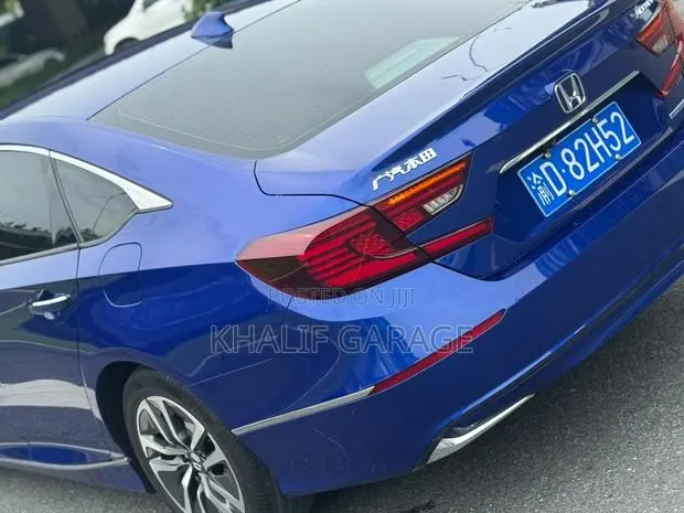 Honda Accord Sport (2.0L 4cyl Turbo 6M) 2019 Blue · Photo 5