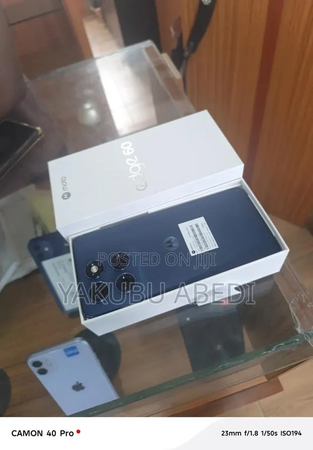 New Motorola Edge 60 256 GB Blue · Photo 1