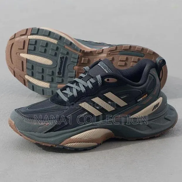 Adidas MTS Pro · Photo 1