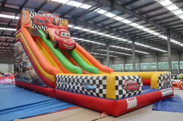 Large Bouncy Castle With Landing Pad / Pool Option · Photo 1