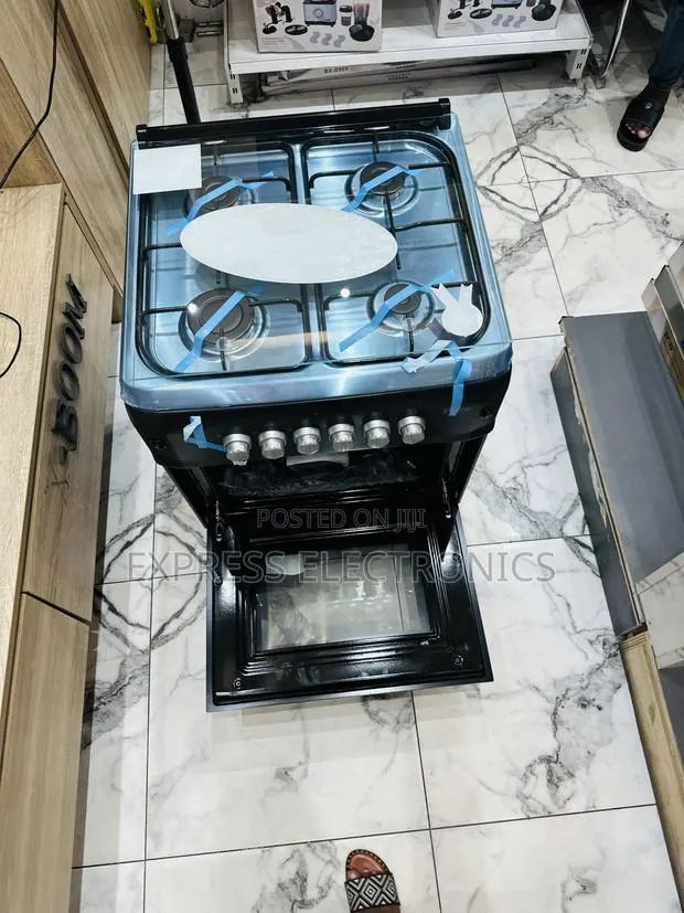 Call and Order Gas Cooker Oven 4burner 60/60 · Photo 1