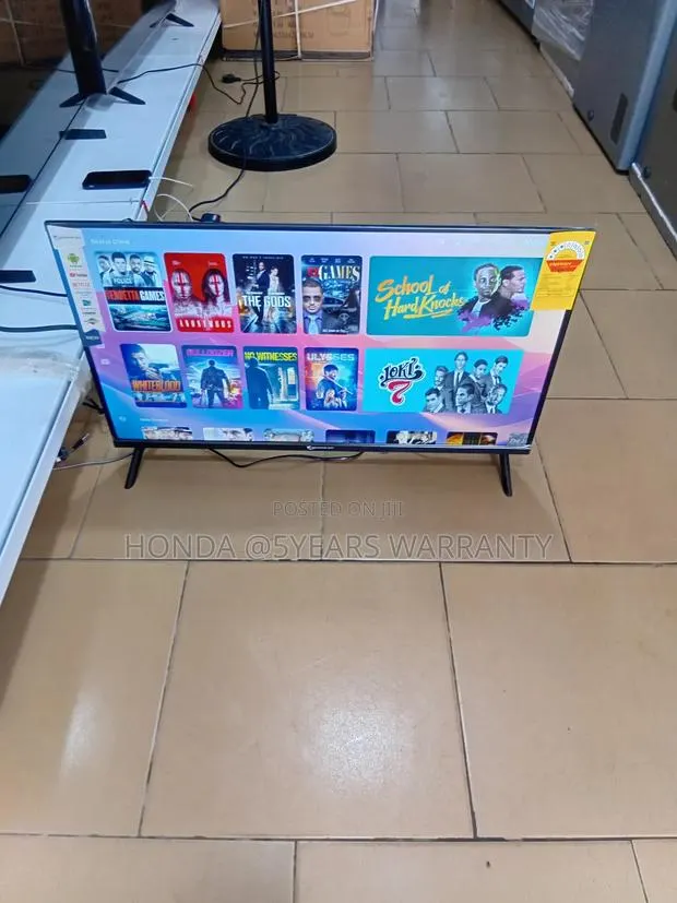 Clean Picture, Smart Life – 32" Dolphine Bay · Photo 1