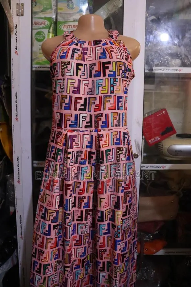 Beautiful Designer Dress in Pink · Photo 1