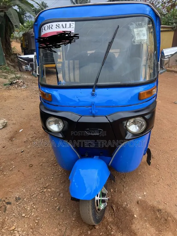 Bajaj RE 2025 Blue · Photo 1