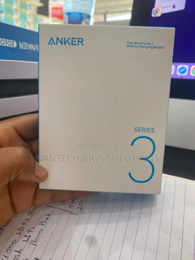 Anker Series 3 1000 Power Bank · Photo 1